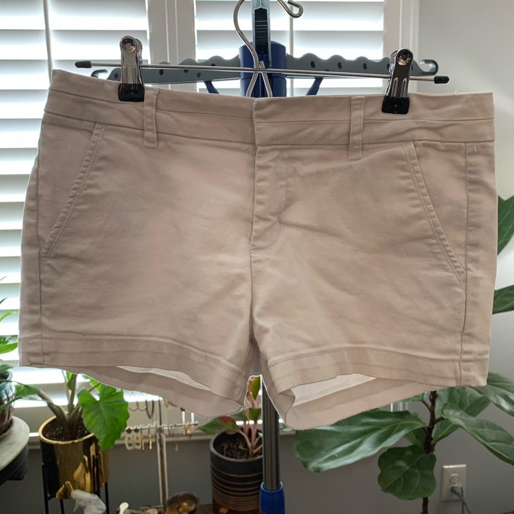 Comfy white shorts